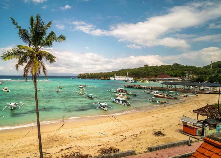 Boats and ferries parked in Padang Bai Harbour